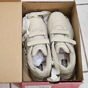 NEW BALANCE  MW577VB WALKING MARCHE, SIZE 10D NWT